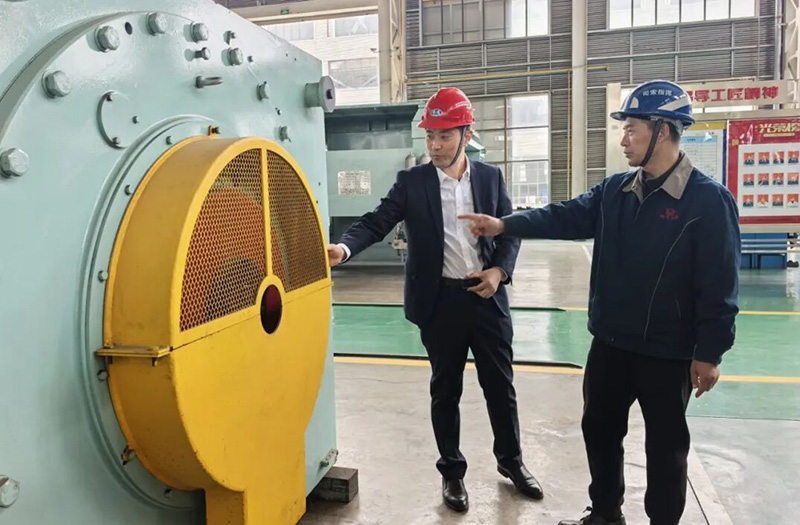 致敬勞動者丨二十七載匠心路 一位勞模的“重器”堅守——記江蘇鵬飛集團